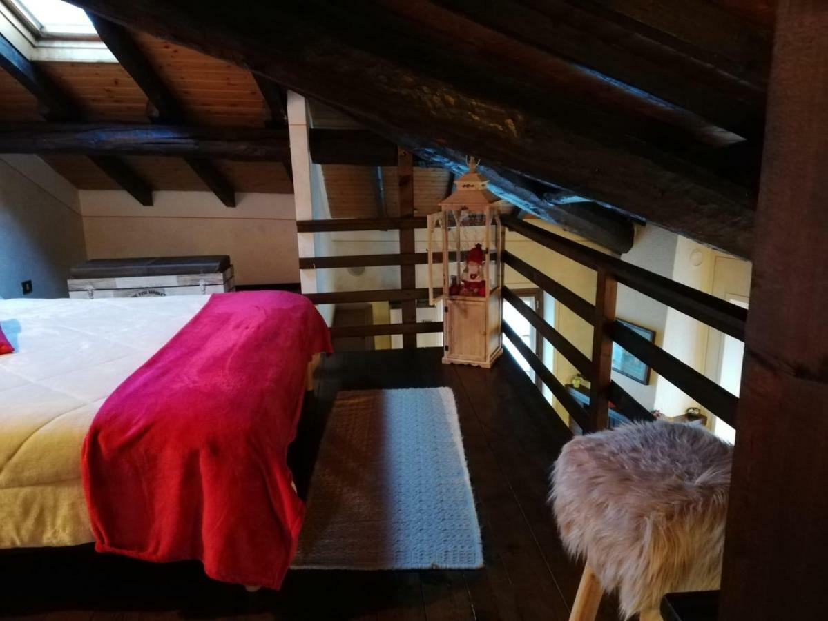 Crone Alex'S Home מראה חיצוני תמונה