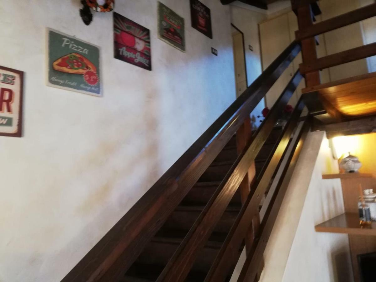 Crone Alex'S Home מראה חיצוני תמונה
